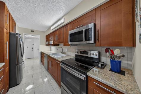 4702 Fountains Drive Lake Worth FL 33467