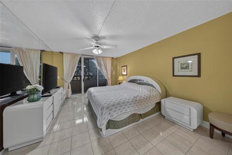 4702 Fountains Drive Lake Worth FL 33467