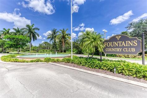 4702 Fountains Drive Lake Worth FL 33467