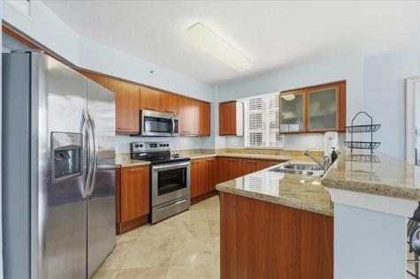 2011 N Ocean Boulevard Fort Lauderdale FL 33305