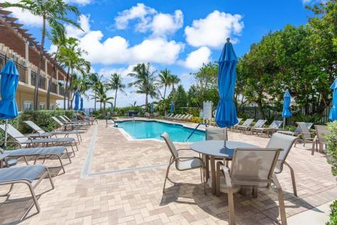 2011 N Ocean Boulevard Fort Lauderdale FL 33305