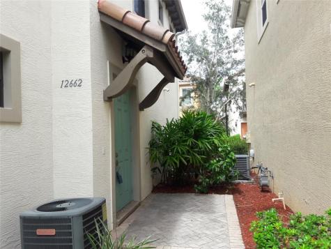 12662 NW 32nd Place Sunrise FL 33323