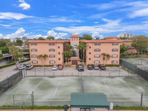 610 Tennis Club Drive Fort Lauderdale FL 33311