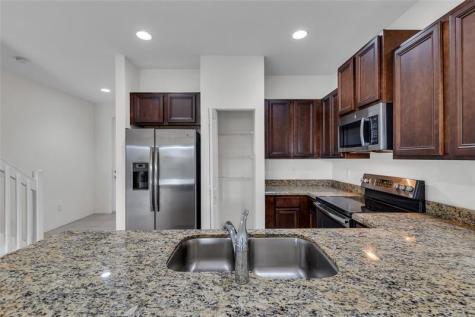4234 N Dixie Highway Oakland Park FL 33334