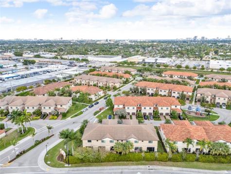 4234 N Dixie Highway Oakland Park FL 33334