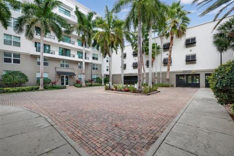 2421 NE 65th Street Fort Lauderdale FL 33308