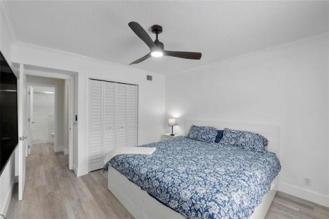 6205 Bay Club Drive Fort Lauderdale FL 33308