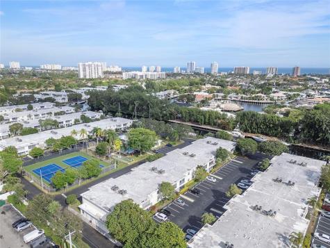 6205 Bay Club Drive Fort Lauderdale FL 33308