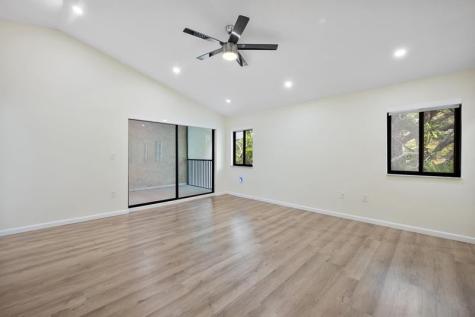 19986 NE 5th Court Miami FL 33179