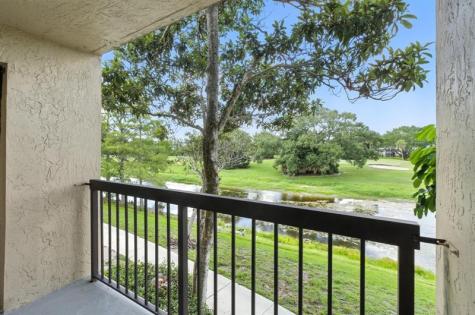 4281 W Mcnab Road Pompano Beach FL 33069