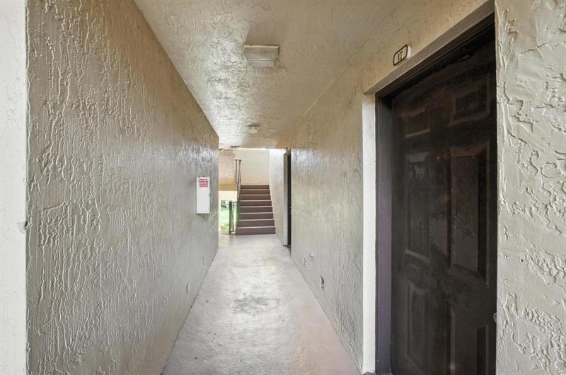 4281 W Mcnab Road Pompano Beach FL 33069