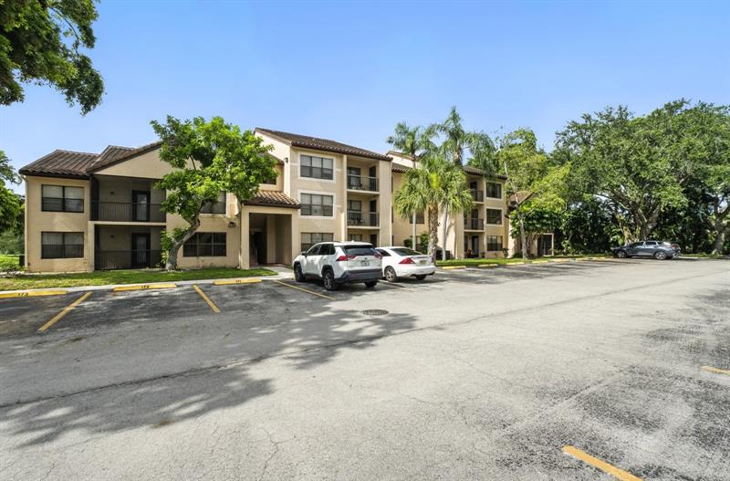 4281 W Mcnab Road Pompano Beach FL 33069