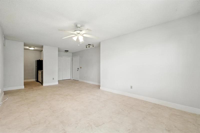 4281 W Mcnab Road Pompano Beach FL 33069