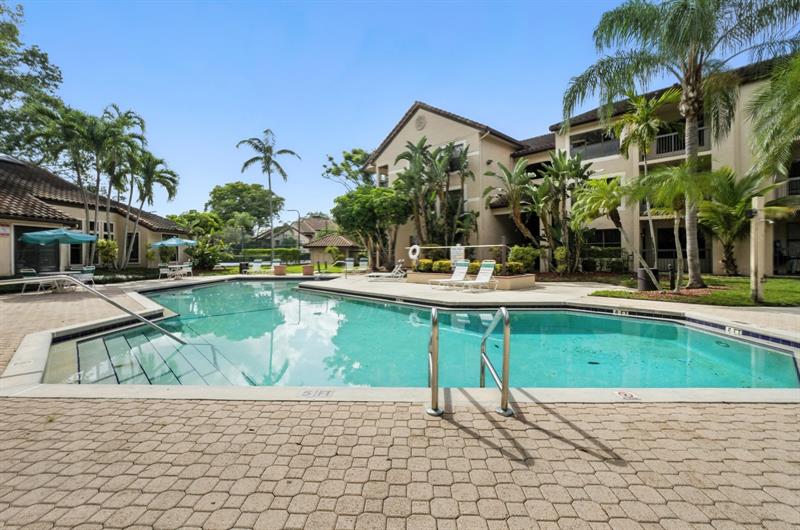 4281 W Mcnab Road Pompano Beach FL 33069