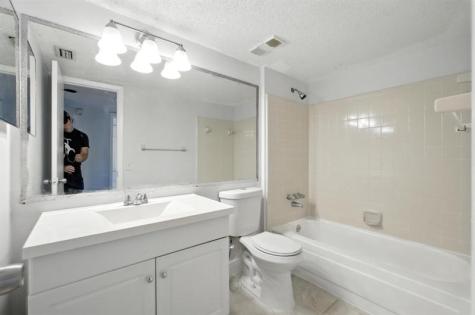 4281 W Mcnab Road Pompano Beach FL 33069
