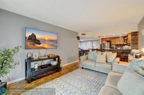 3004 NE 5th Terrace Wilton Manors FL 33334