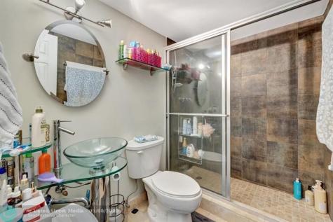 3004 NE 5th Terrace Wilton Manors FL 33334