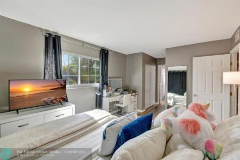 3004 NE 5th Terrace Wilton Manors FL 33334