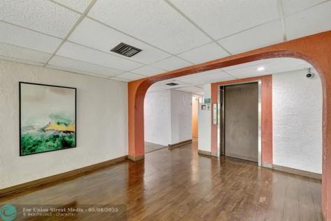 3004 NE 5th Terrace Wilton Manors FL 33334