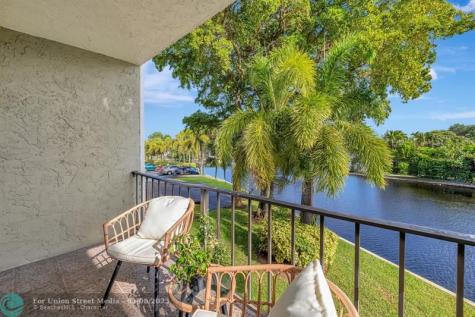 3004 NE 5th Terrace Wilton Manors FL 33334