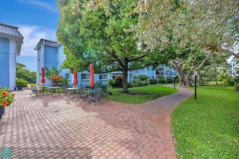 3004 NE 5th Terrace Wilton Manors FL 33334