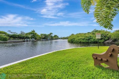 3004 NE 5th Terrace Wilton Manors FL 33334