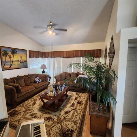 9 Via De Casas Sur Boynton Beach FL 33426