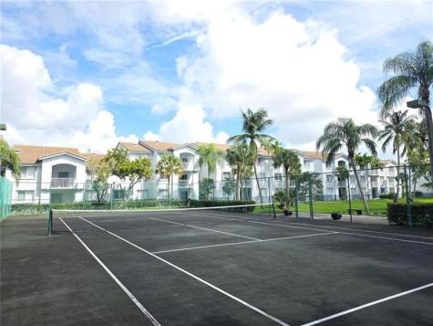 2640 S University Drive Davie FL 33328
