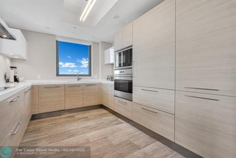 17111 Biscayne Boulevard North Miami Beach FL 33160