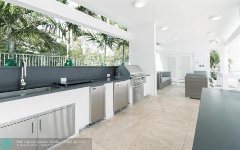 17111 Biscayne Boulevard North Miami Beach FL 33160