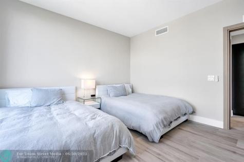 17111 Biscayne Boulevard North Miami Beach FL 33160