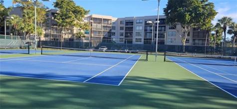 1001 Colony Point Circle Pembroke Pines FL 33026