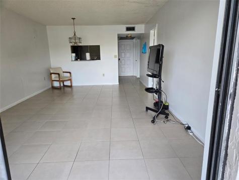 1001 Colony Point Circle Pembroke Pines FL 33026
