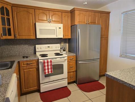 1001 Colony Point Circle Pembroke Pines FL 33026