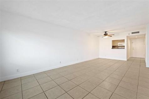 140 Lakeview Drive Weston FL 33326