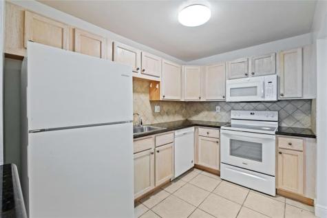 140 Lakeview Drive Weston FL 33326