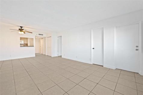 140 Lakeview Drive Weston FL 33326