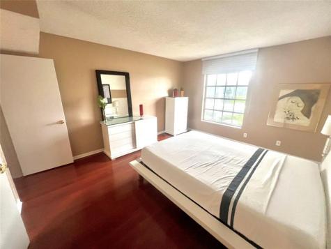 2211 NE 67th Street Fort Lauderdale FL 33308