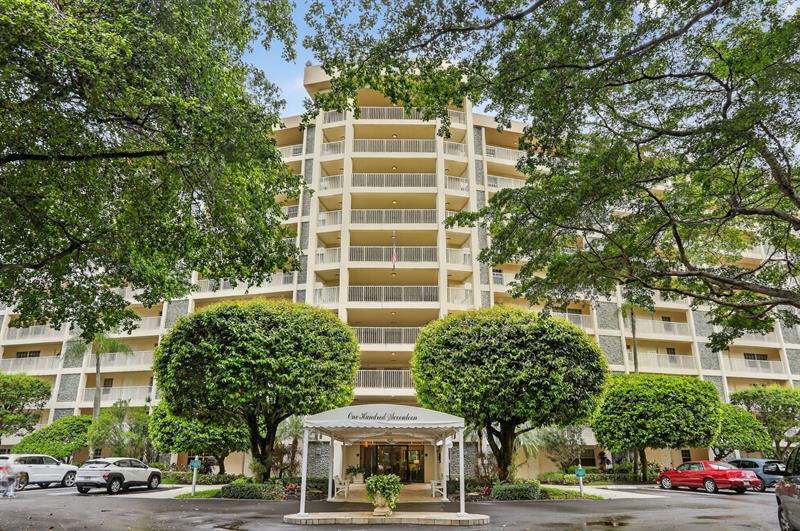 3499 Oaks Way Pompano Beach FL 33069