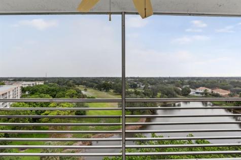 3499 Oaks Way Pompano Beach FL 33069
