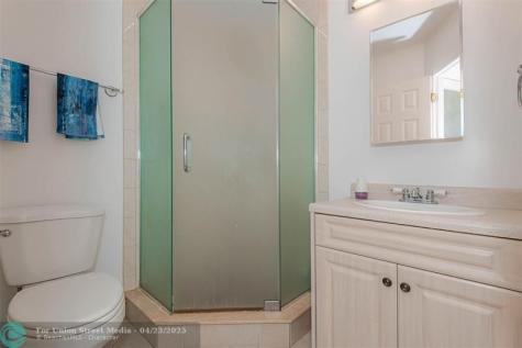 3431 NW 50th Avenue Lauderdale Lakes FL 33319