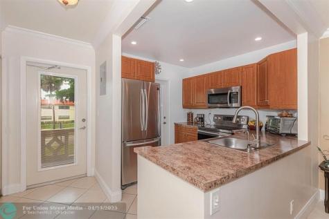 3431 NW 50th Avenue Lauderdale Lakes FL 33319