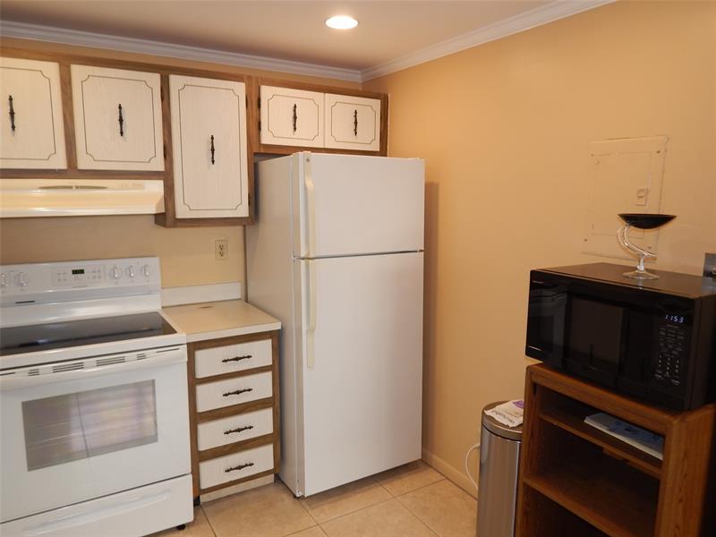 393 Capri I Delray Beach FL 33484