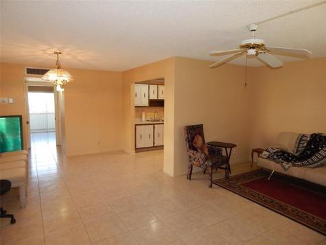 393 Capri I Delray Beach FL 33484