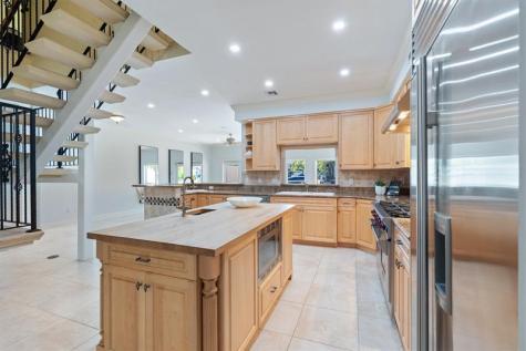 59 Hendricks Isle Fort Lauderdale FL 33301