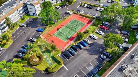 8380 Sands Point Boulevard Tamarac FL 33321