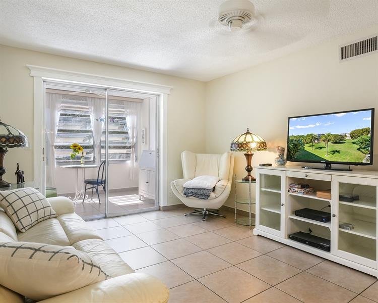 2615 NE 3rd Court Boynton Beach FL 33435