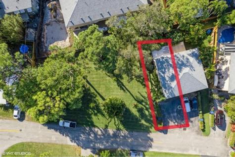 2113 NE 11th Avenue Wilton Manors FL 33305