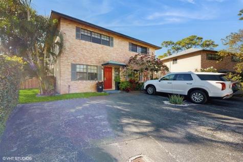2113 NE 11th Avenue Wilton Manors FL 33305