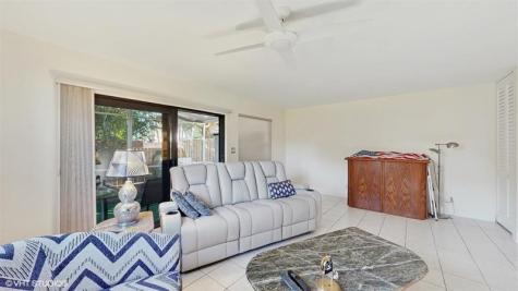 2113 NE 11th Avenue Wilton Manors FL 33305